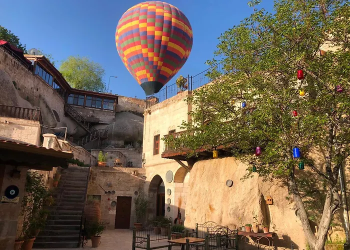Grand Cave Suites